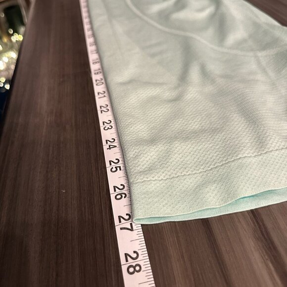 Lululemon Womens Swiftly Tech Long Sleeve Top Size 10 Mint Green Yoga Workout - Picture 6 of 6